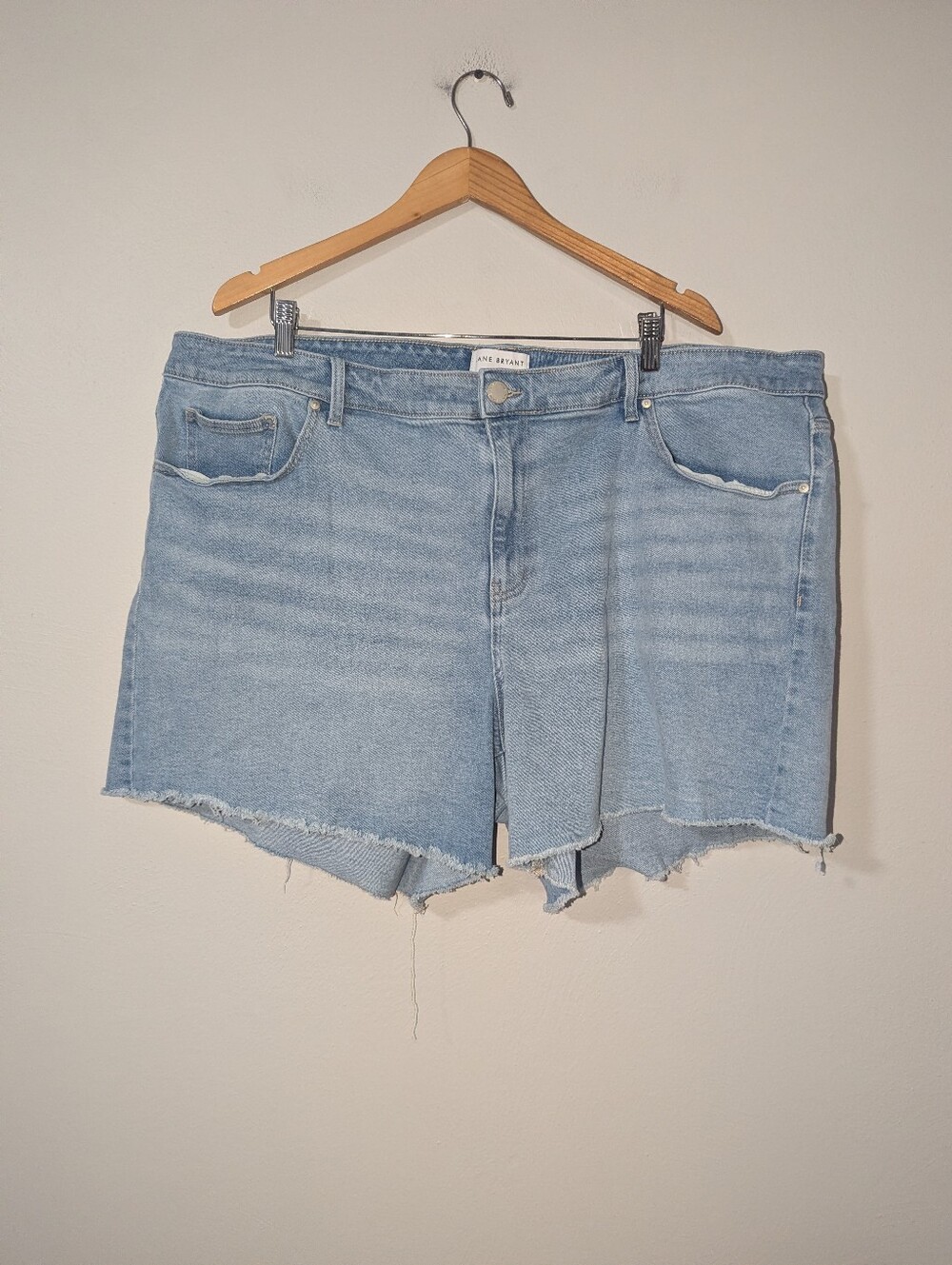 26 Lane Bryant Mid-Rise Girlfriend Denim Cut Off Shorts